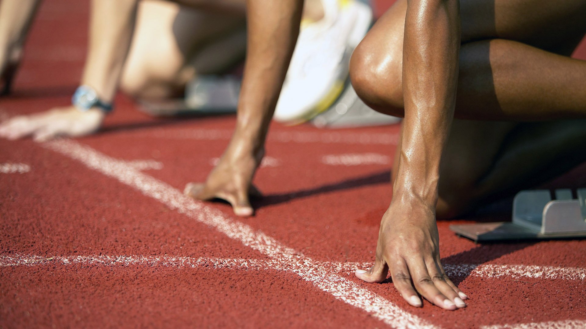 《【幕后揭秘】职业选手训练的科学化与系统化》，职业选手训练室图片