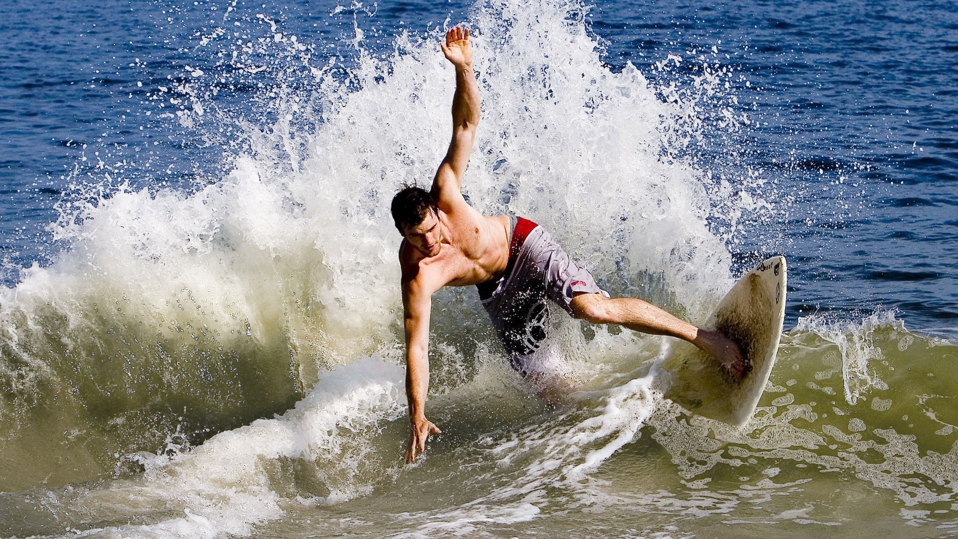 《【揭秘】职业选手训练背后：科学化、系统化的秘密》