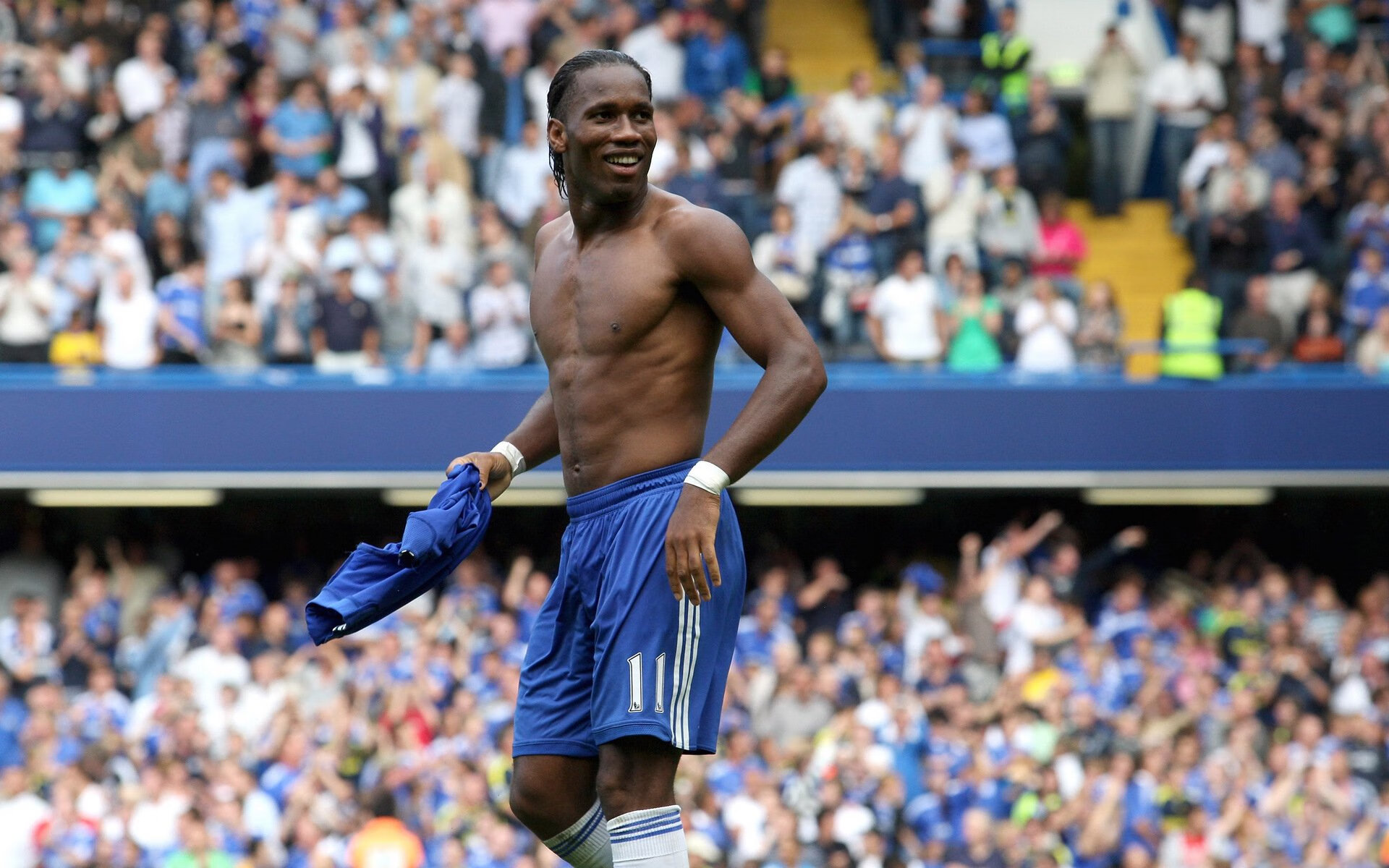 《电竞装备升级:最受欢迎的硬件选择指南》,电竞配件有哪些